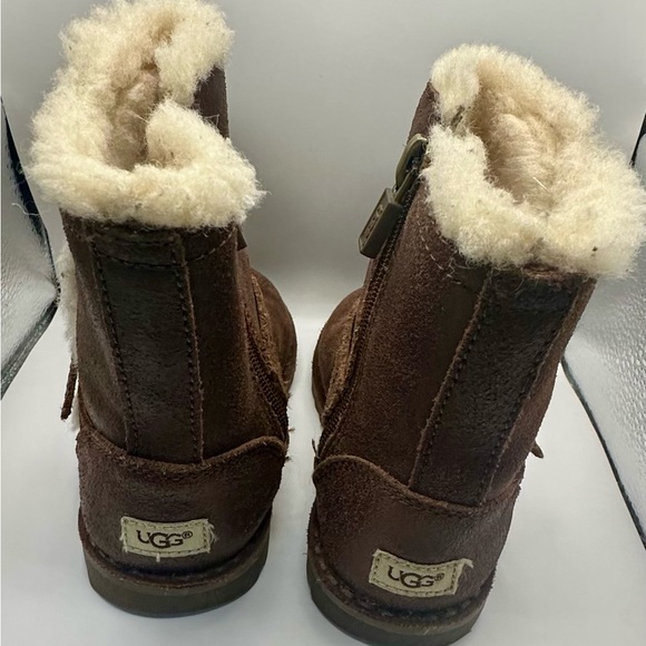 EUC UGG Australia little kids boots sz7 Holmes chocolate brown - Picture 4 of 7
